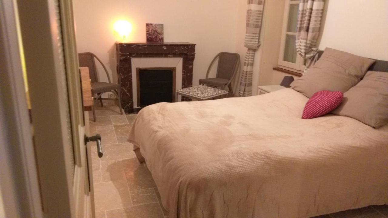 Le Gite Au Pied Du Chateau De Chaumont Exteriér fotografie